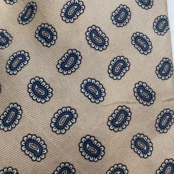 Vintage Robert Talbott Beige Paisley Tie Retro‎ Preppy Old Money Traditional - Picture 2 of 7